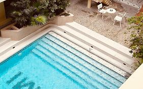 โรงแรมไมอามี่ กรุงเทพฯ